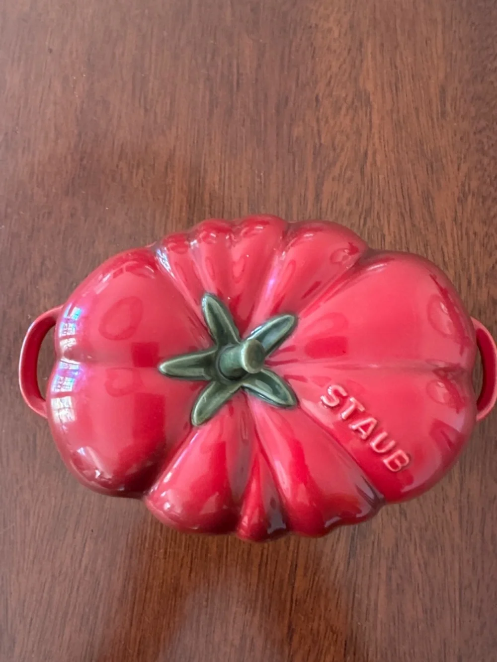 Staub Red Tomato Mini Cocotte with Green Stem #4 - Picture 4 of 4